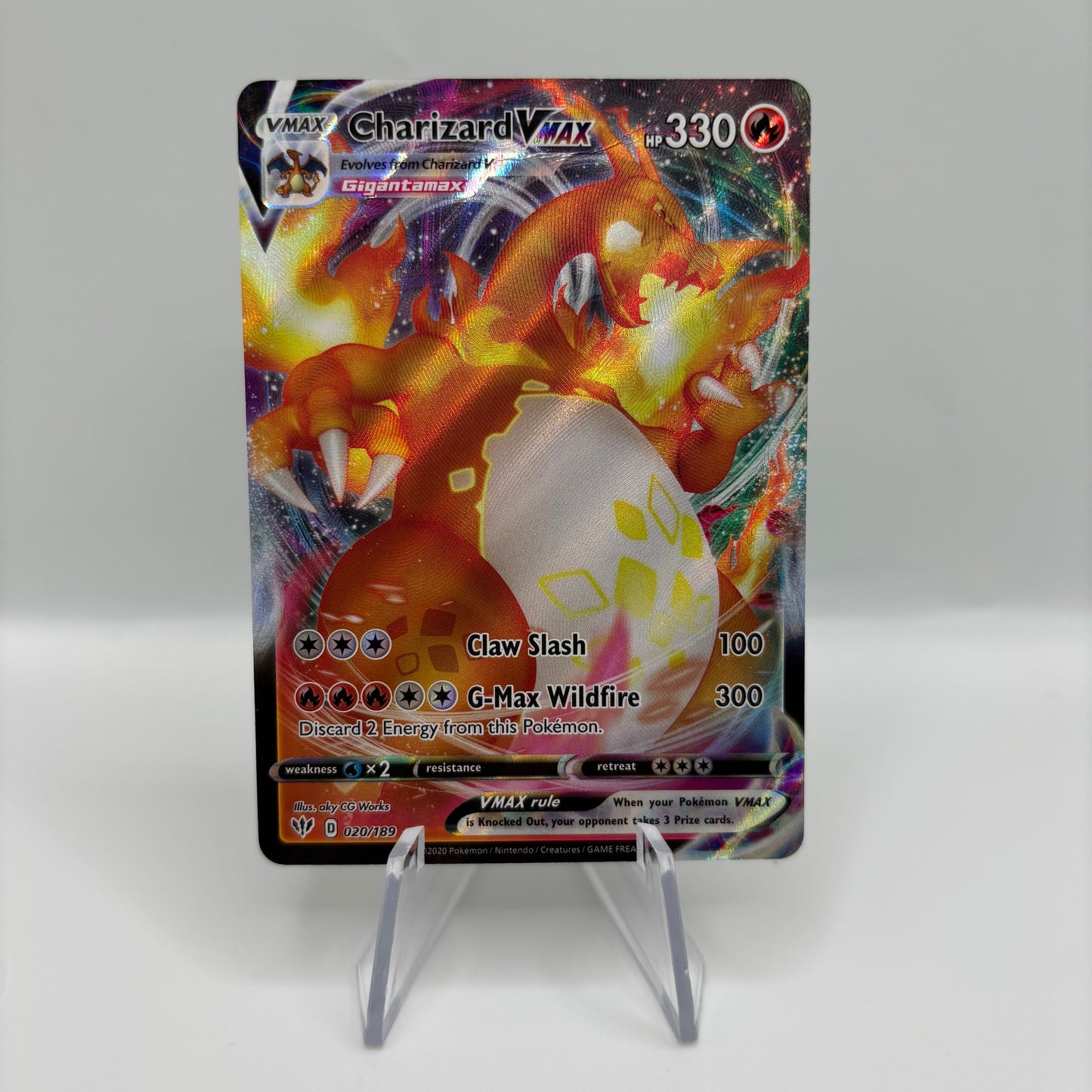 Charizard VMAX - SWSH03: Darkness Ablaze singe card