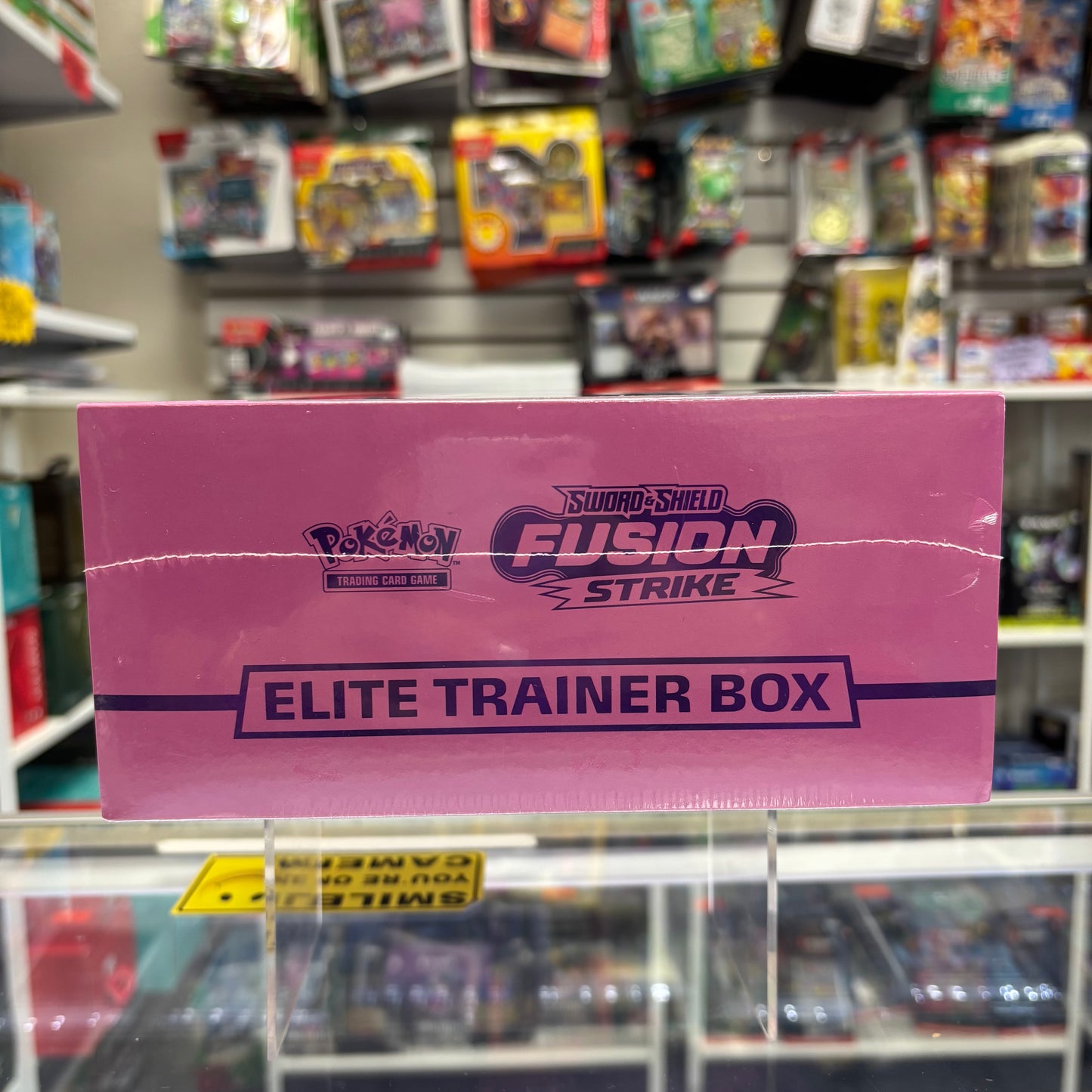 Pokemon Sword & Shield - Fusion Strike Elite Trainer Box