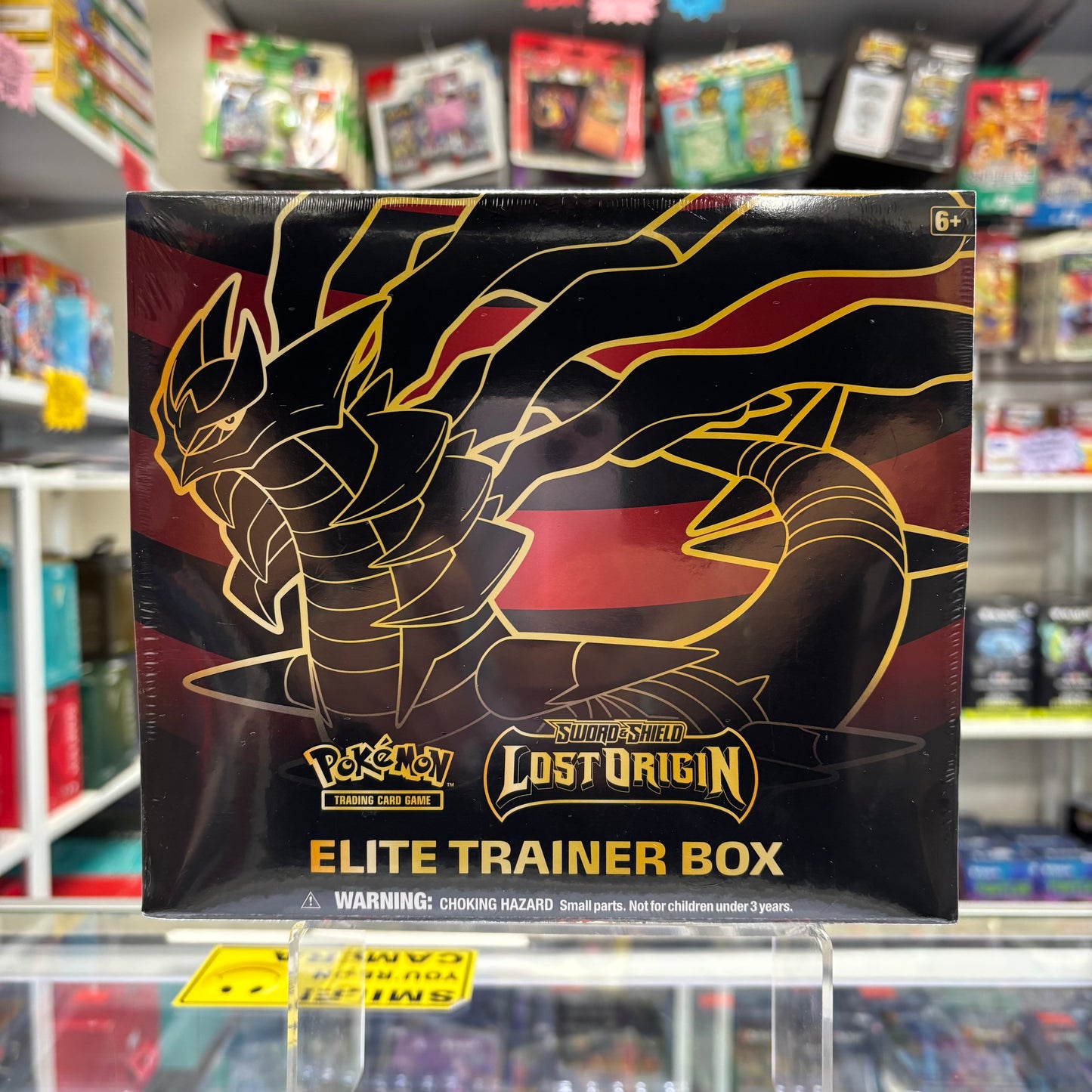 Pokemon Sword & Shield - Lost Origin Elite Trainer Box  [w/ Plastic Protector]