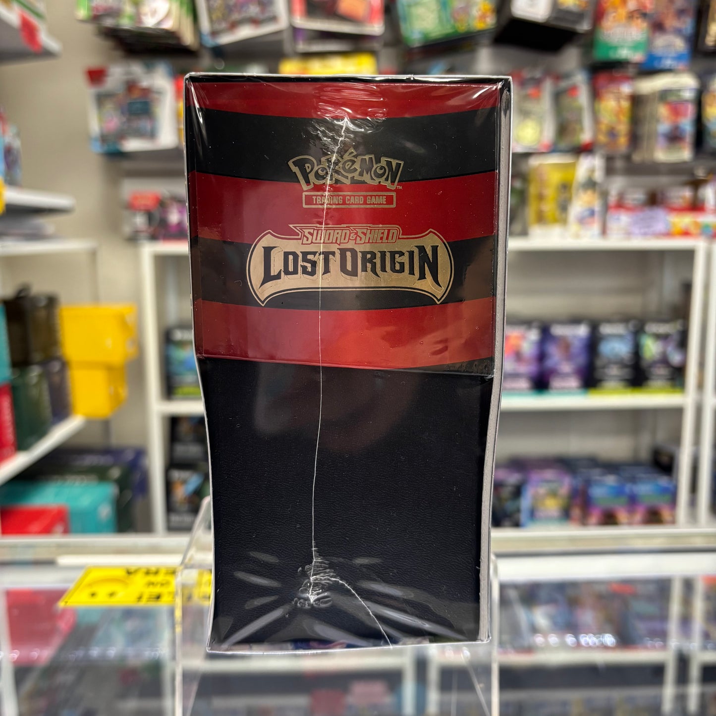 Pokemon Sword & Shield - Lost Origin Elite Trainer Box  [w/ Plastic Protector]