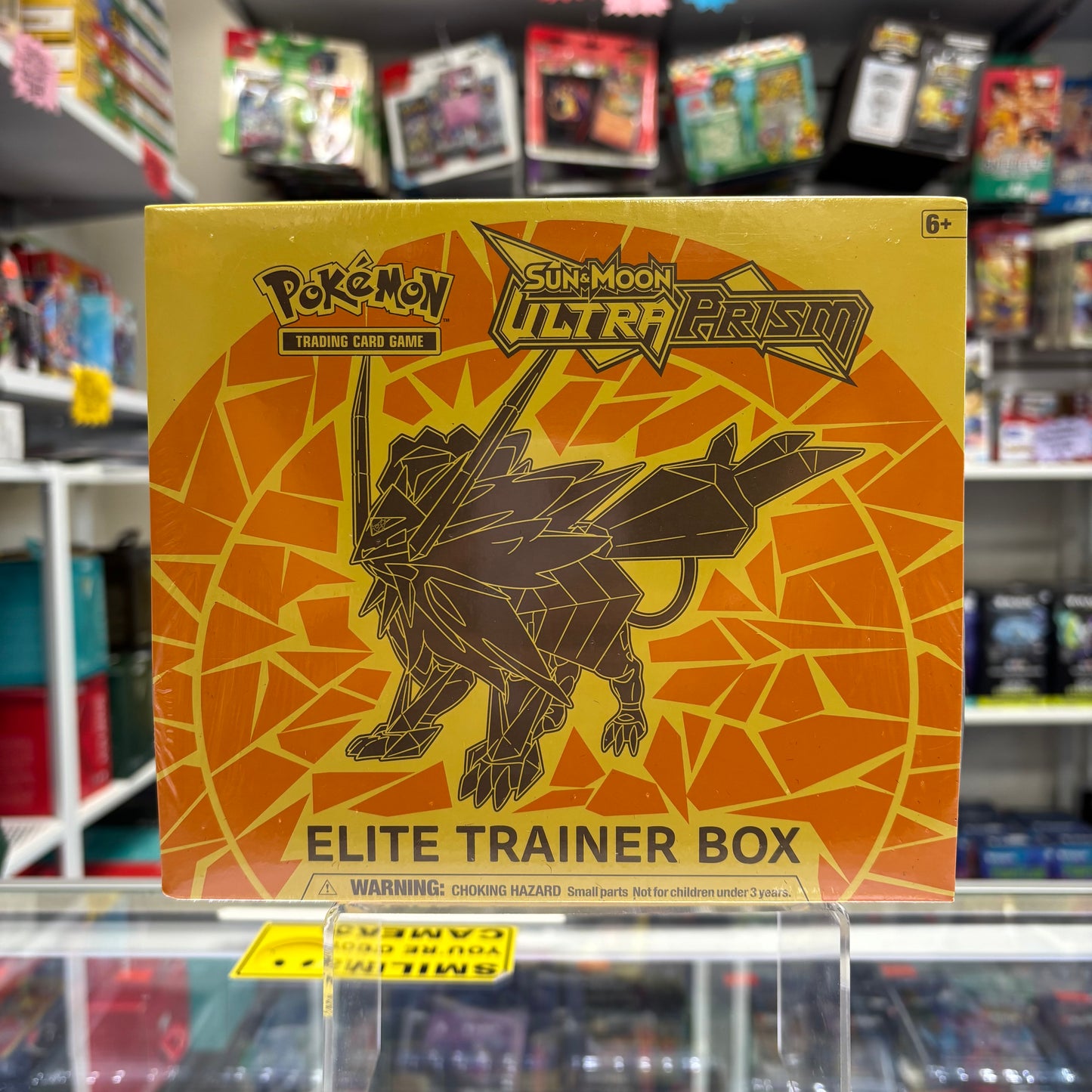 Pokemon Sun & Moon - Ultra Prism Elite Trainer Box  [w/ Plastic Protector]