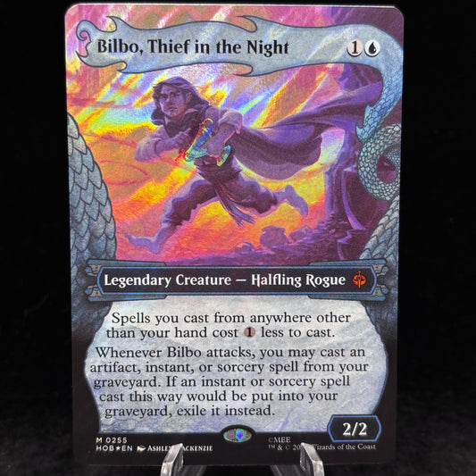 Bilbo, Thief in the Night (Showcase) (Surge Foil) - The Hobbit Single Card