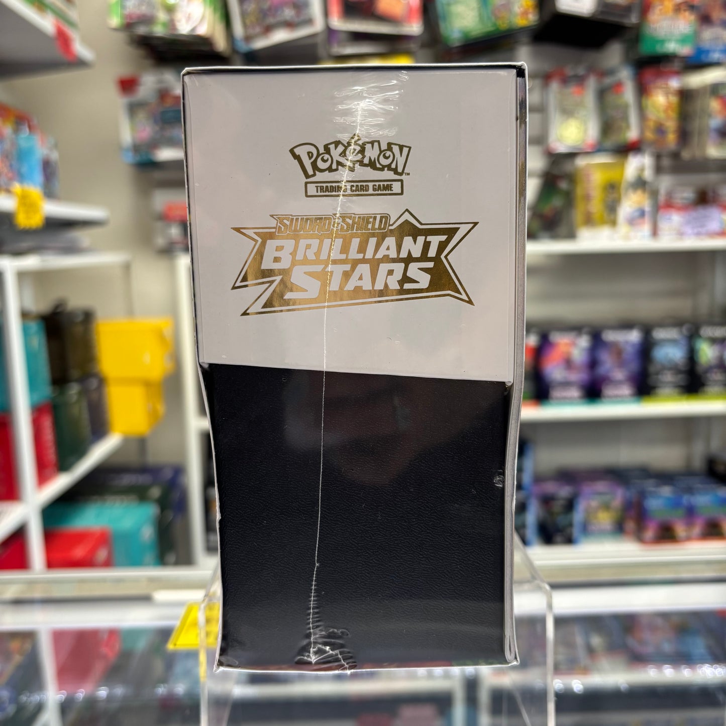 Pokemon Sword & Shield - Brilliant Stars Elite Trainer Box  [w/ Plastic Protector]