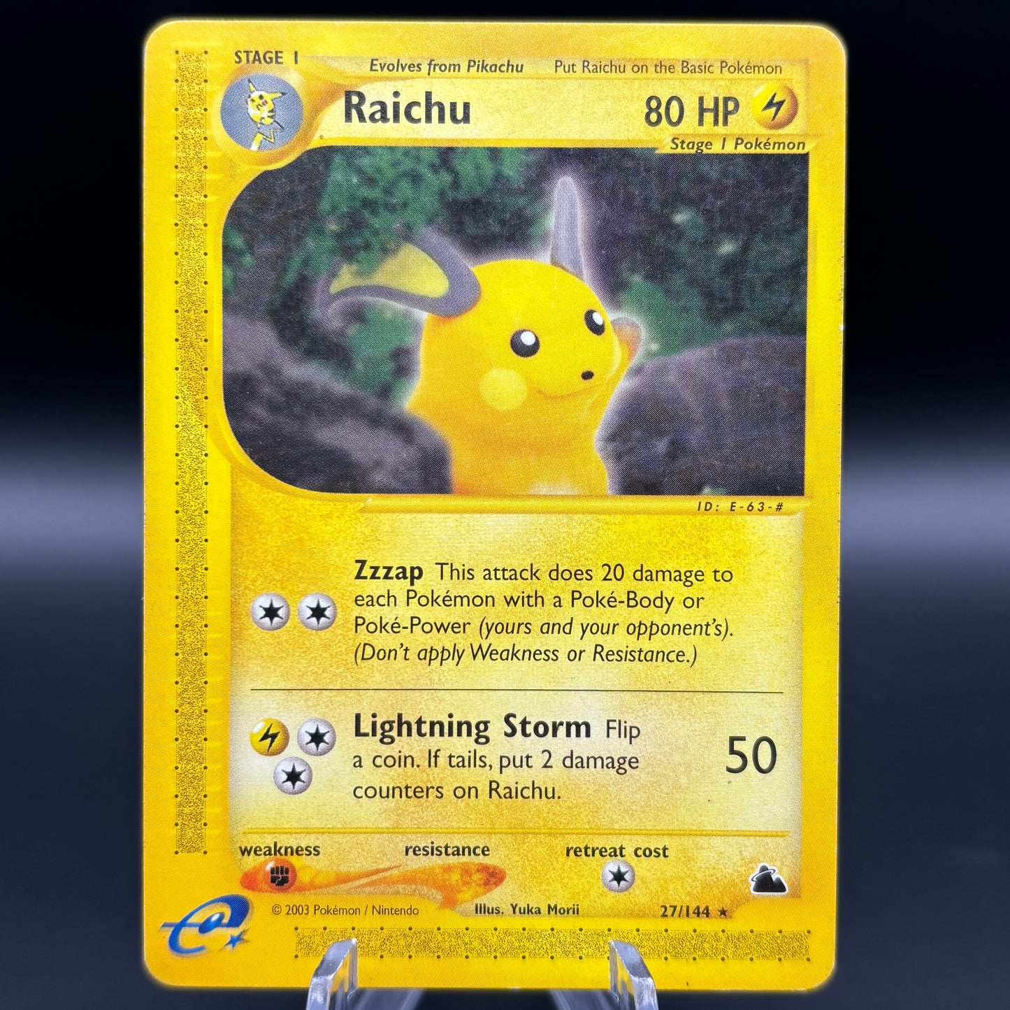 Raichu (27) - Skyridge *Light Play* Single Card