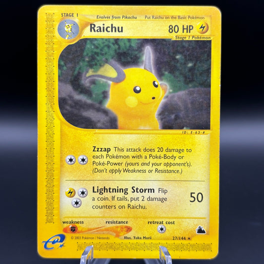 Raichu (27) - Skyridge *Light Play* Single Card